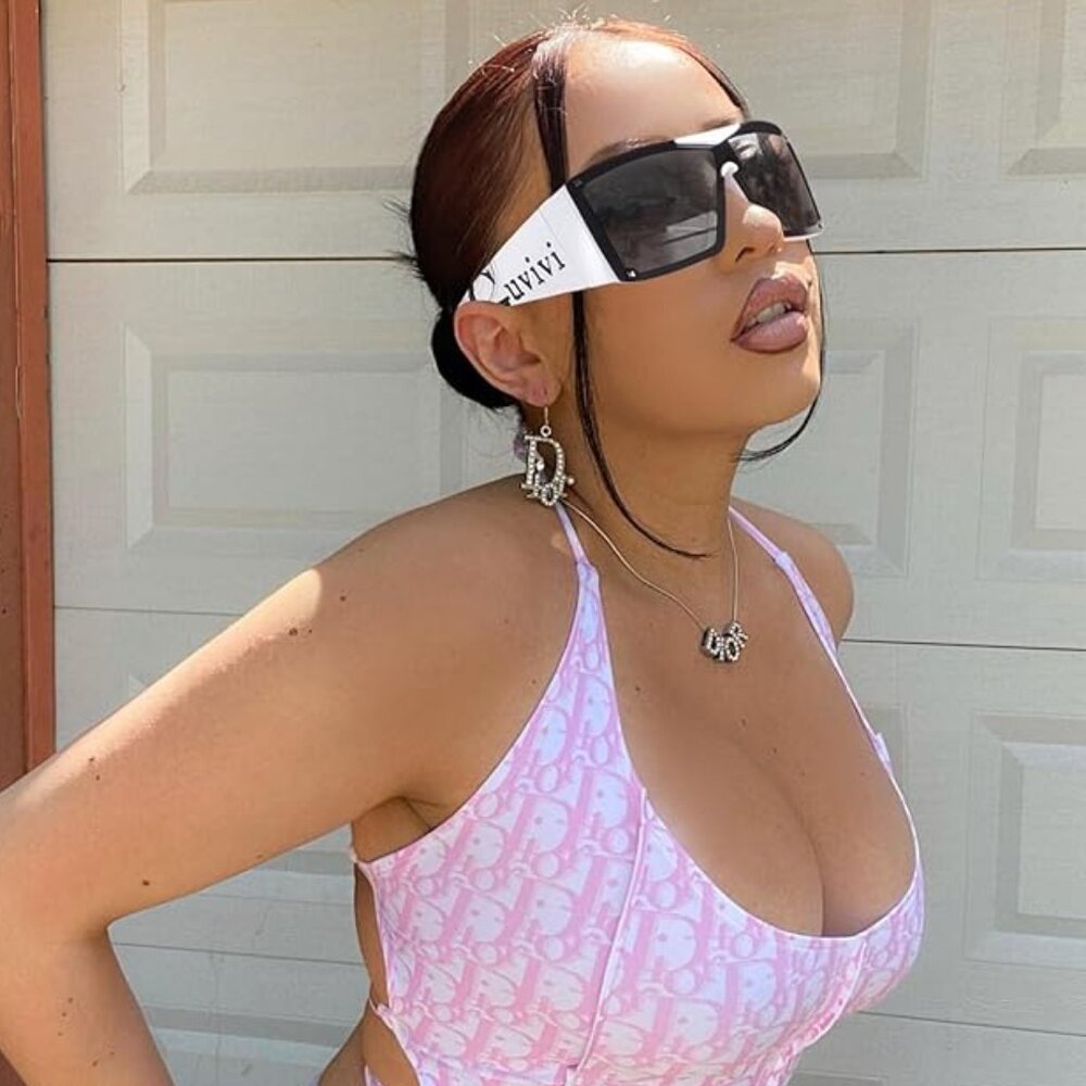 Trendy chunky oversized sunglasses